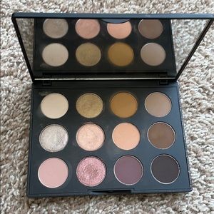 MAC Nude Model Eyeshadow Palette